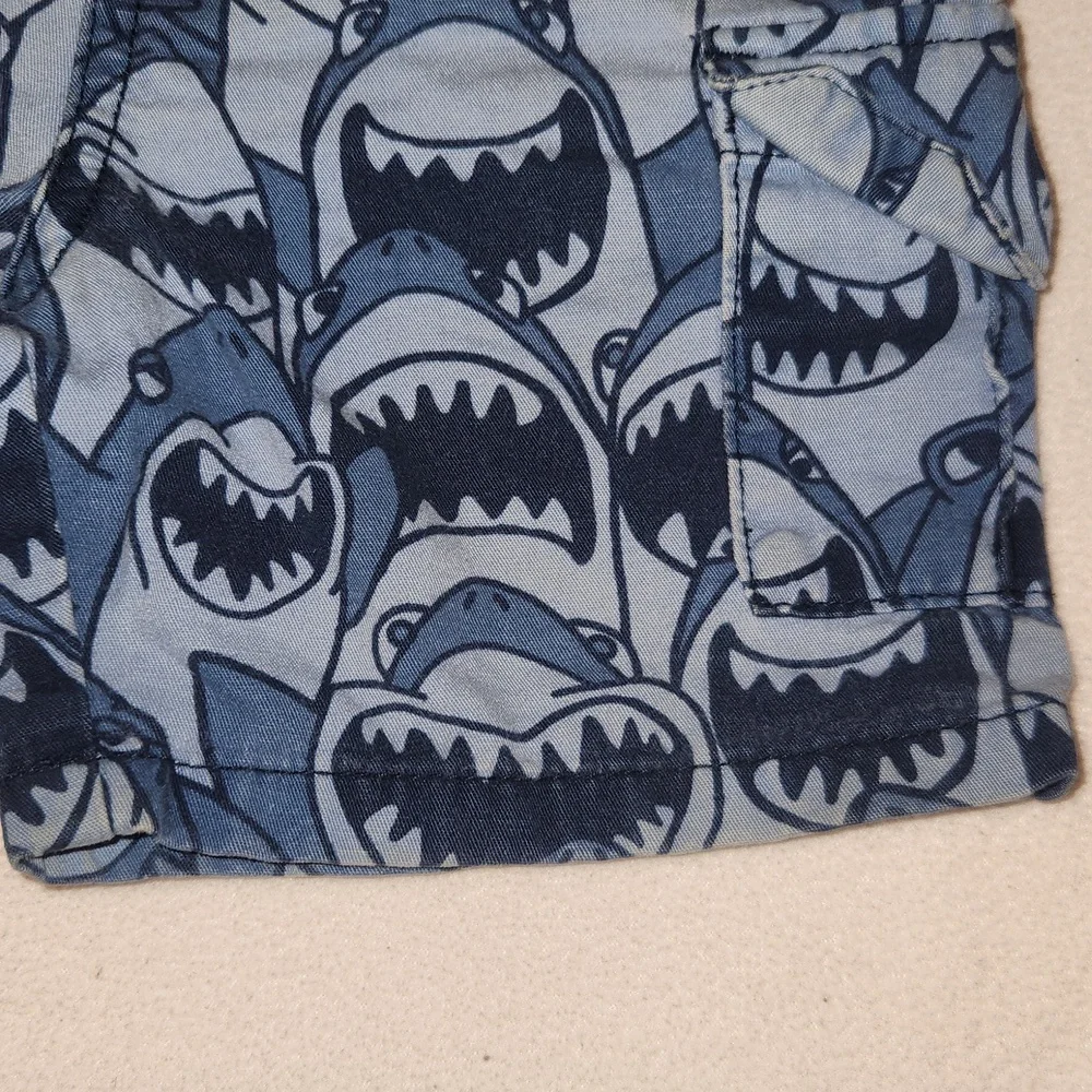 Garanimals Shark Print Kids Shorts, 2T - Picture 4 of 5
